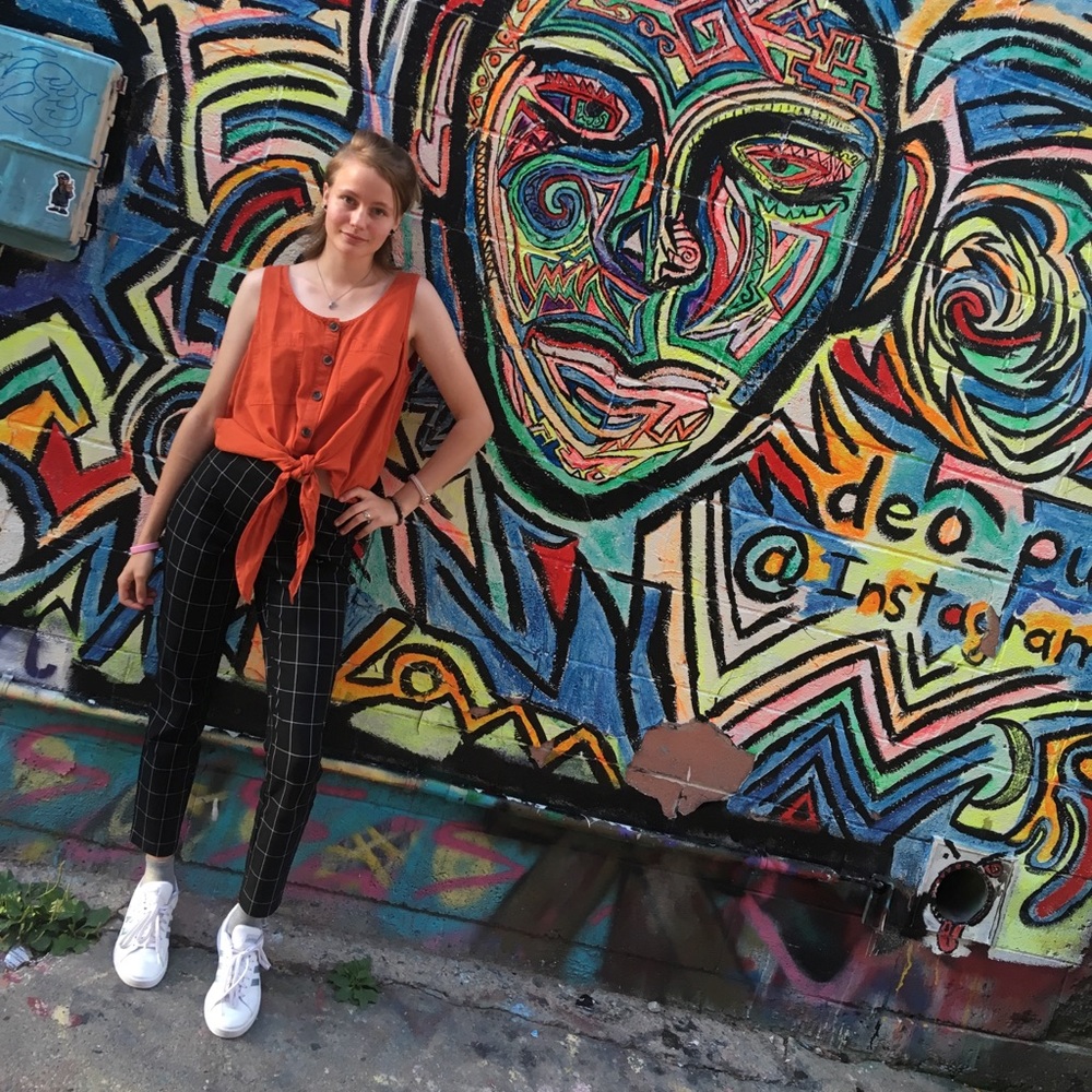 Meet your Posher, Zoe